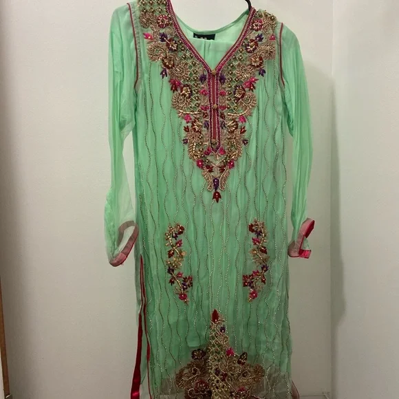 mint green pakistani dresses Pakistani Mint Green Outfits